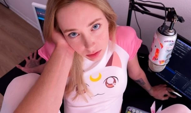 Сестра утром подсела на порно и мой твердый хуй – запретный трах до оргазма!