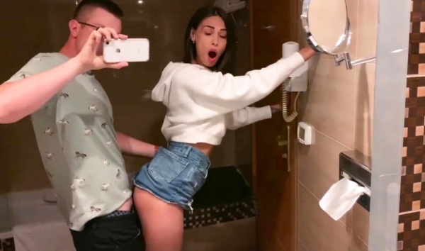 Горячая русская парочка снимает домашнее порно для 100pezd! Лучшая HD порнуха