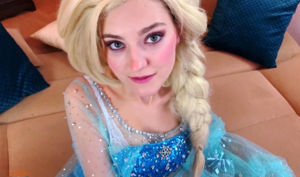 Горячая русская блондинка соблазняет молодого соседа жарким сексом — он не устоял! Лучшее HD порно