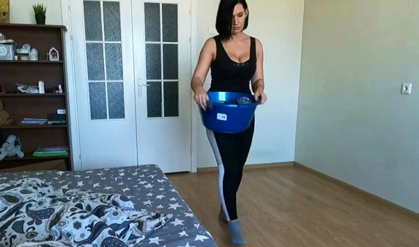 Мачеха застряла под диваном: жаркий трах с пасынком! Лучшая HD порнуха