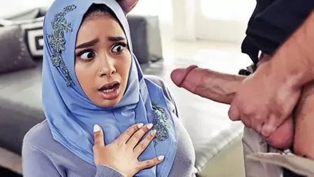 Властью Затащил и Жестко Выебал Горячую Арабскую Красотку! Топ HD Порно