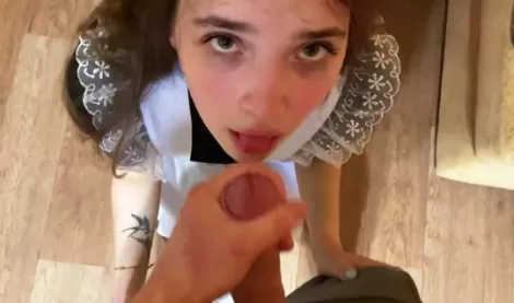 Трахнул одноклассницу после уроков! Грязная шлюха сама приползла за еблей в HD порно