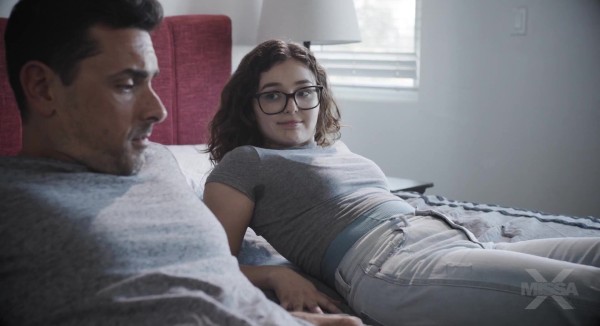 Папочка, лиши дочь девственности! Мамы нет – страстный инцест отец-дочь в HD с русской озвучкой!