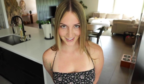 Сестра соблазняет на измену и жаждет траха! Горячий лесби инцест в HD