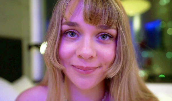 Грудастая новенькая крошка жаждет мощного огромного члена! Лучшая порнуха в HD