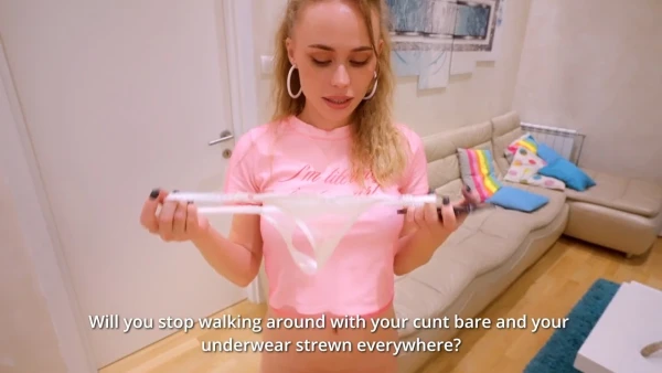 Брат нашел трусики сестры — шлюшка дала в киску и умоляла кончить внутрь! Лучшее HD порно