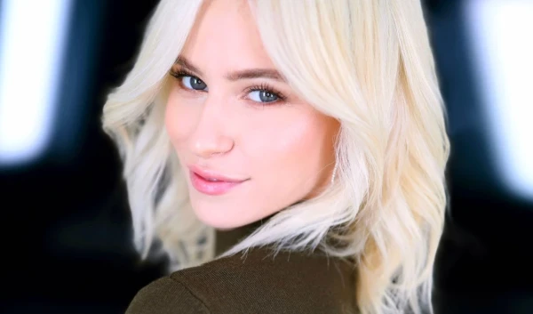 Горячая блонда на первом кастинге: сочный минет и дикий трах в HD! Лучшее порно