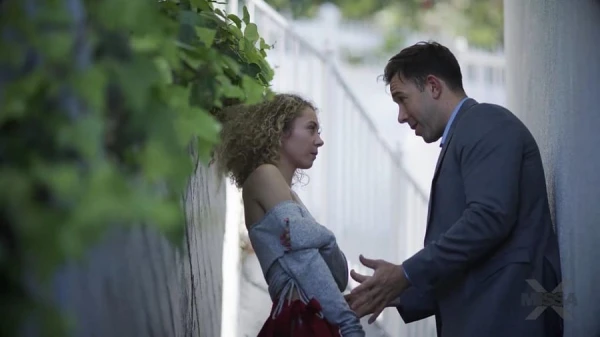 Женатый не устоял: настырная любовница — дочка шефа в спальне жены! Жесткий трах Ч.1 с русским переводом HD