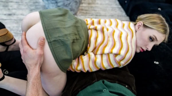 Порка шлюхи-падчерицы: жесткий трах от отчима, минет и сперма на личико в HD!