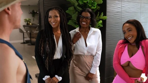 Деревенский Ваня в городе: 25 см в тугую анал Софии и подруг вместо этикета! Жесткое русское HD порно